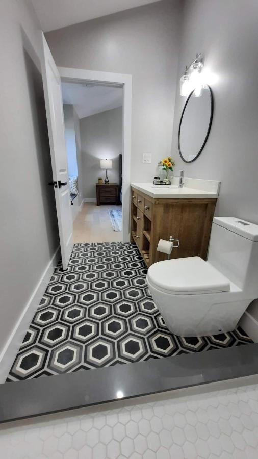 Inn On King Bed & Breakfast Niagara-on-the-Lake Bagian luar foto