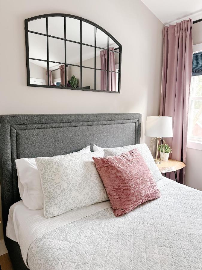 Inn On King Bed & Breakfast Niagara-on-the-Lake Bagian luar foto